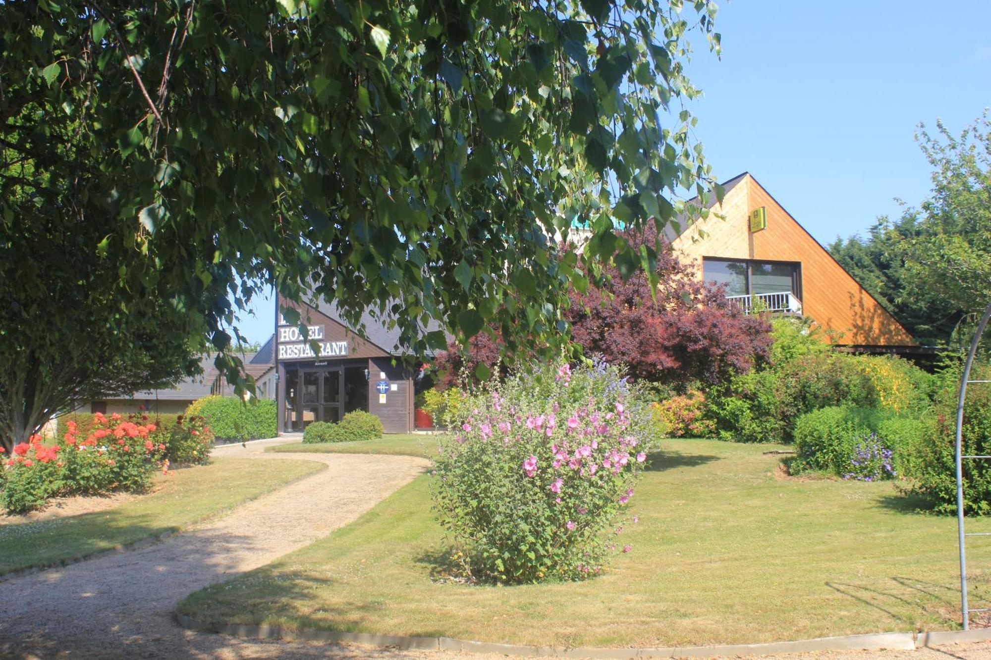 Les Dineux Village Tremeur Exterior photo